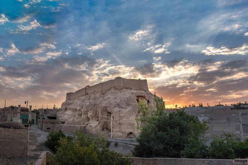 نور