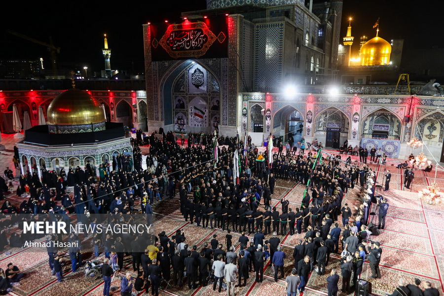 عزاداری زائران استان خراسان جنوبی در حسینیه حرم امام رضا (ع)