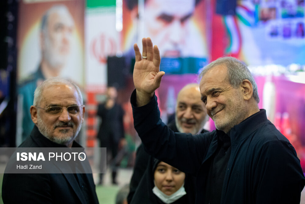 رئیس جمهور در مراسم بزرگداشت شهدای اقتدار در تهران