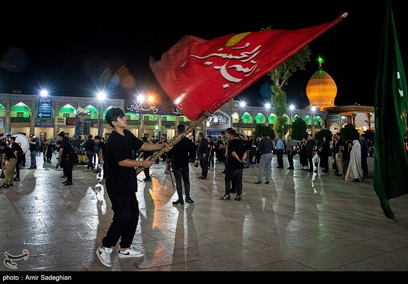 عزاداری شب هفتم محرم در حرم مطهر حضرت شاهچراغ (ع)