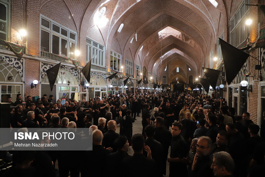 عزاداری سنتی در بازار تبریز در سومین روز شهادت امام حسین(ع)
