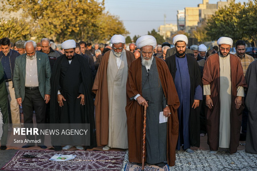 اقامه نماز باران در محله سیدی مشهد