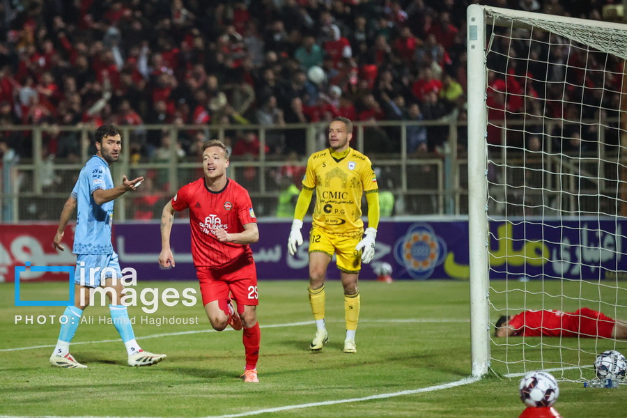 لیگ برتر فوتبال - تراکتور و چادرملو