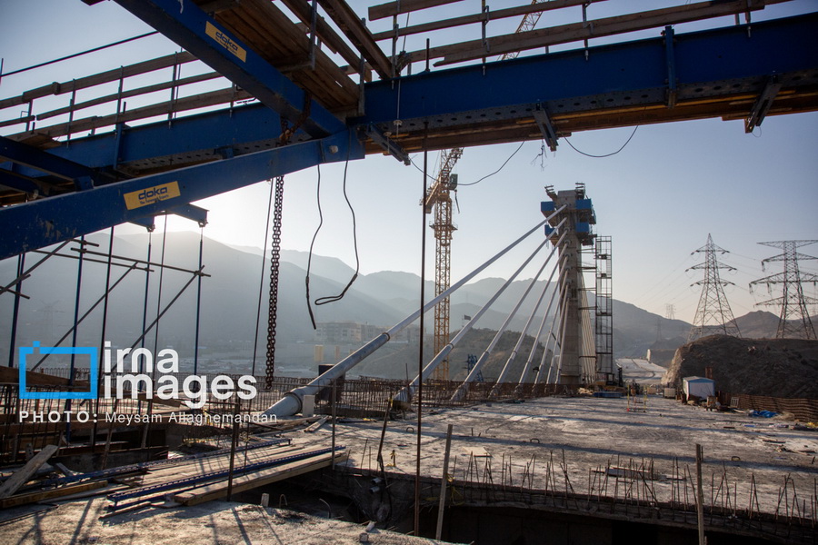 پل «ب۱»‌ آزادراه شمالی کرج