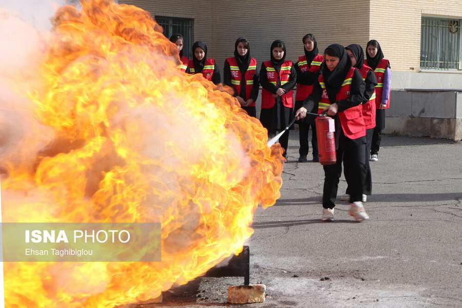 مانور زلزله در مدارس زنجان