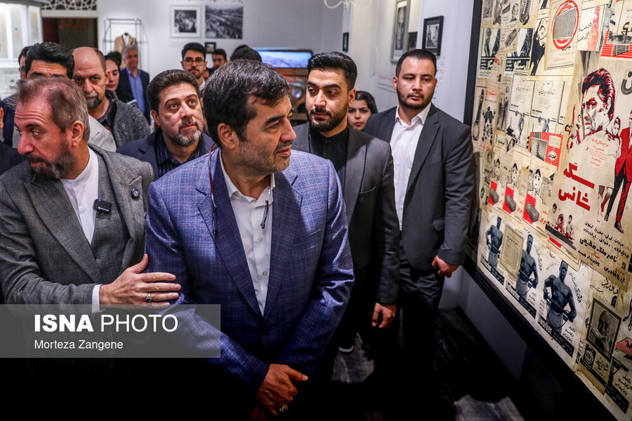 افتتاح نمایشگاه «آقا تختی» با حضور احمد دنیامالی، وزیر ورزش و جوانان