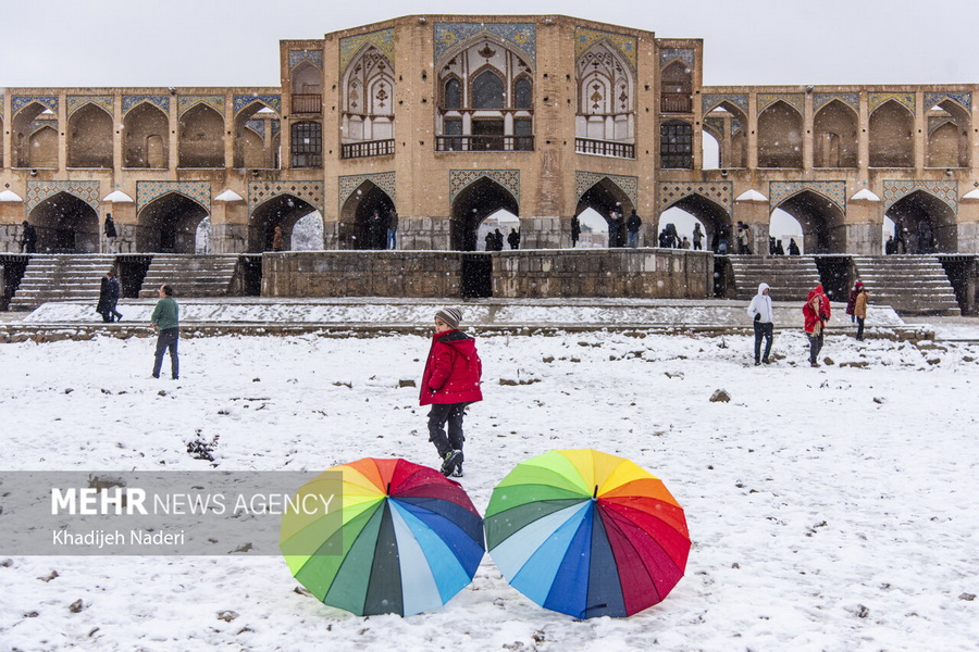 بارش برف در اصفهان