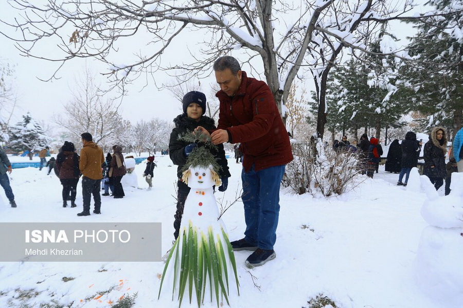 همدان میزبان جشن ساخت آدم‌برفی