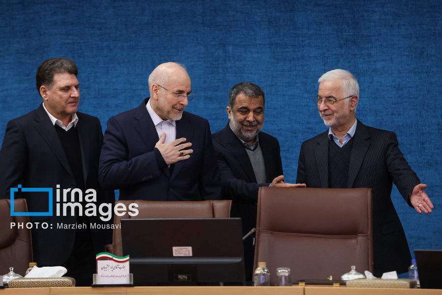 نشست انتخابات با حضور وزیر کشور و قالیباف