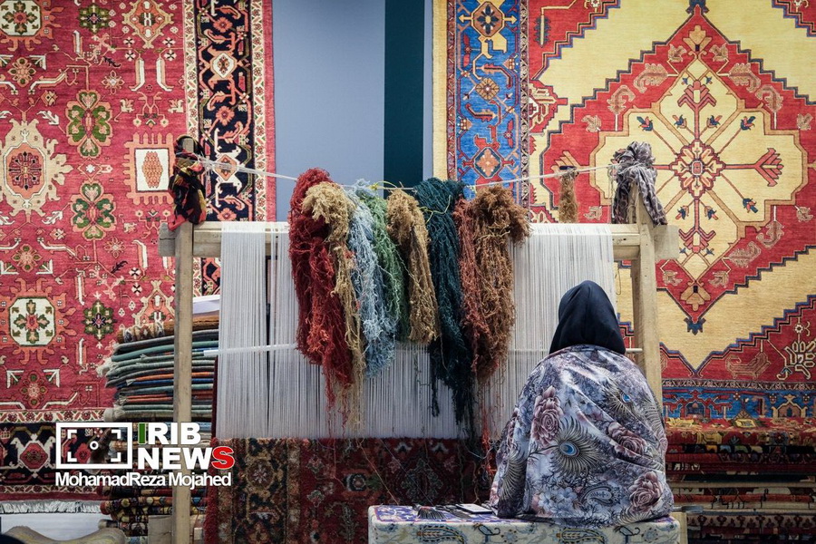 افتتاح سی و دومین نمایشگاه فرش دستباف ایران